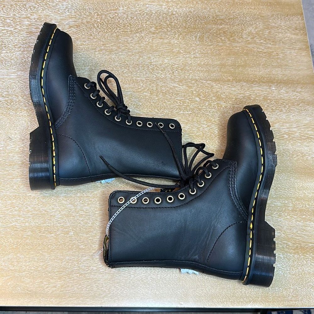 Dr. Martens 1490 Bloom 10 Eye Boots - Picture 7 of 9